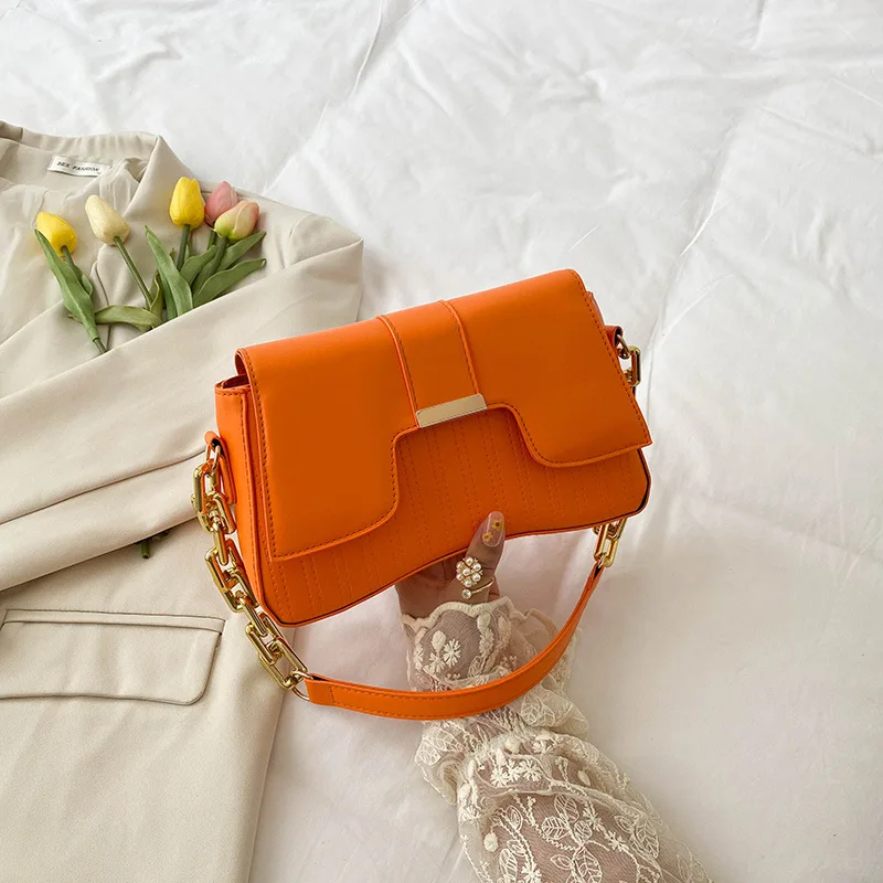 Елегантни Дамски чанти през рамо 2023, летни нови Ежедневни чанти във френски стил, всеки ден на модерни универсални чанти през рамо с капак Изображение 0