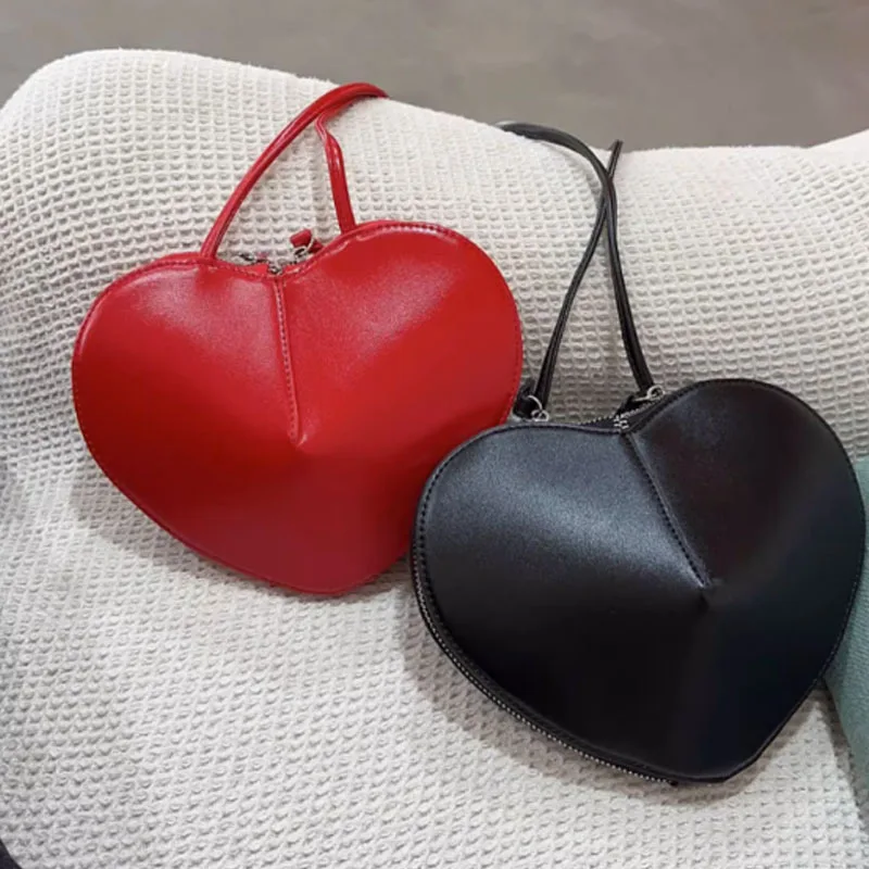 Дизайнерски Червена дамска чанта във формата на сърца, модерна чанта през рамо, лесна и универсална чанта във формата на миди Изображение 1
