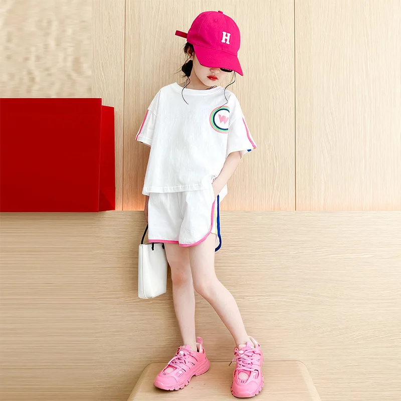 Корейска детска летни дрехи 2023 г., къс ръкав за момичета по-малки деца + ежедневни панталони, комплект от 2 теми, дрехи за почивка за тийнейджъри, спортен костюм Изображение 1