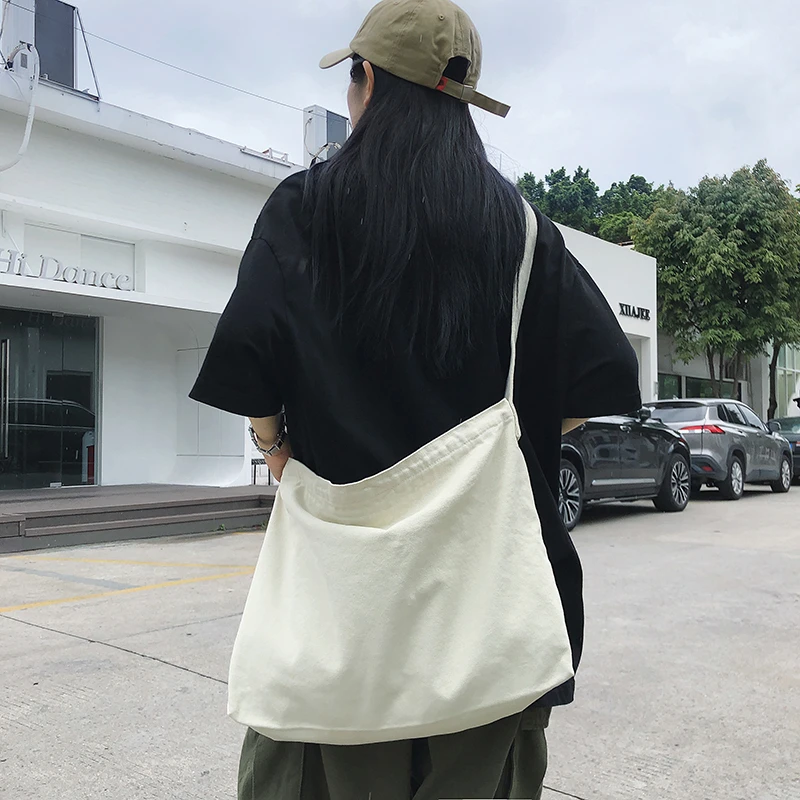Японски и корейски Проста Холщовая чанта, стиранная Мързеливи от Вятъра, по-Голямата Голям чанта-Месинджър, Студентски чанта през рамо, за отдих и пазаруване Изображение 2