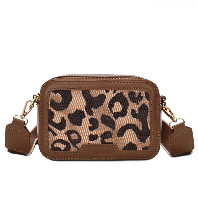 Популярната Малка квадратна чанта 2023 Нова Лятна дамска чанта С широк пагон, чанти през рамо с леопардовым модел Изображение 4