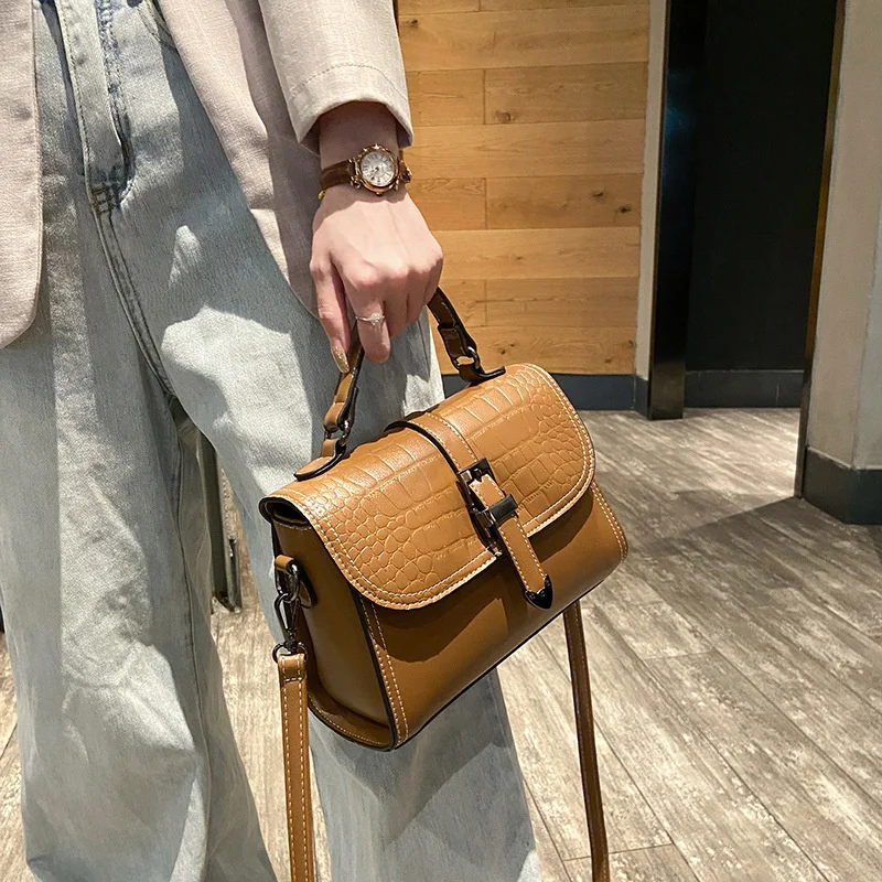 2022 Висококачествена Дамска чанта от изкуствена кожа с Голям капацитет, дамски Модерна чанта през рамо, чанта-месинджър с къса дръжка, чанта Изображение 5