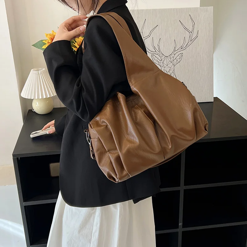 Ретро обикновена чанта-скитник за жени, пролетен тренд 2023, Дизайнерска мода, Проста кожена чанта през рамо, дамски чанти Изображение 2