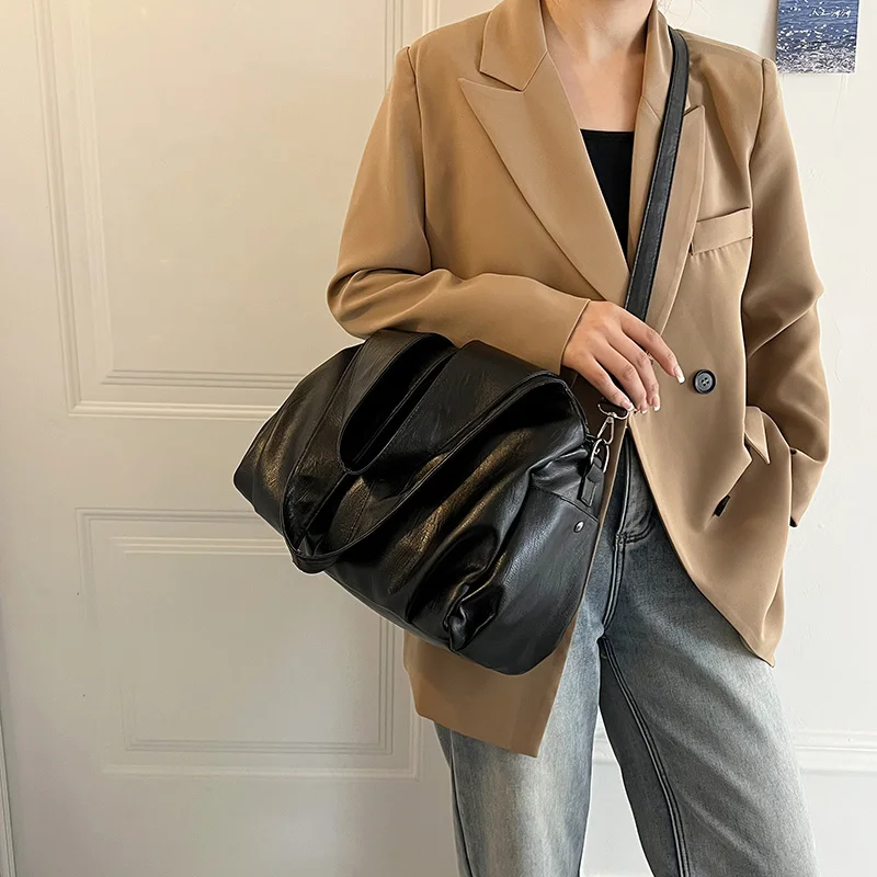 Ретро обикновена чанта-скитник за жени, пролетен тренд 2023, Дизайнерска мода, Проста кожена чанта през рамо, дамски чанти Изображение 3